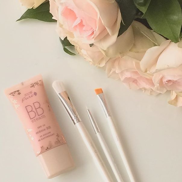 100% Pure makeup brushes and BB cream
