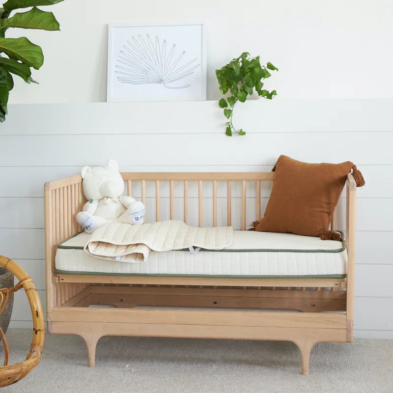 Avocado GOTS Certified Organic Crib Mattress