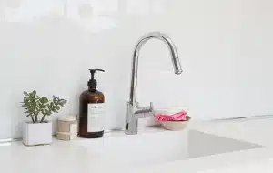 Household gloves