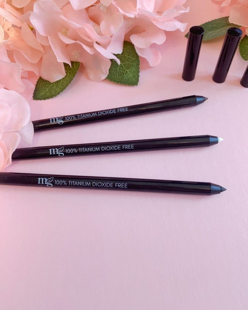 MG Naturals organic eyeliner, titanium dioxide-free, review and promo code