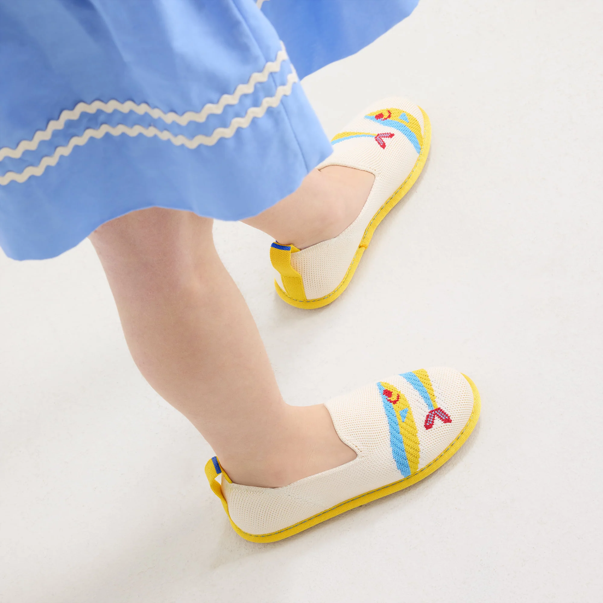 Rothy's sustainable kid shoes