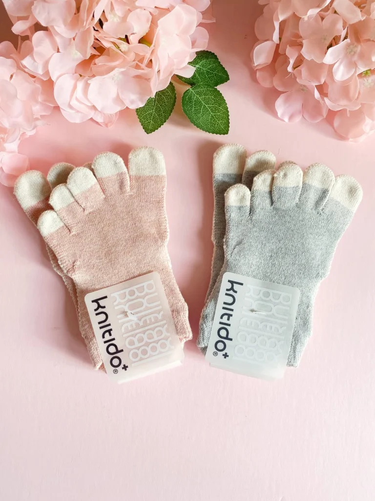 knitido organic grip socks