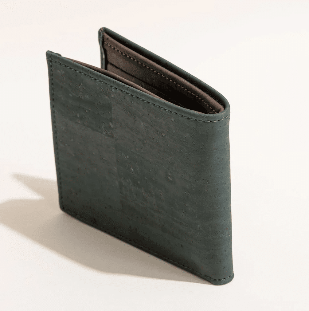 Tiradia Gentleman's Wallet with Coin Pocket review and promo code