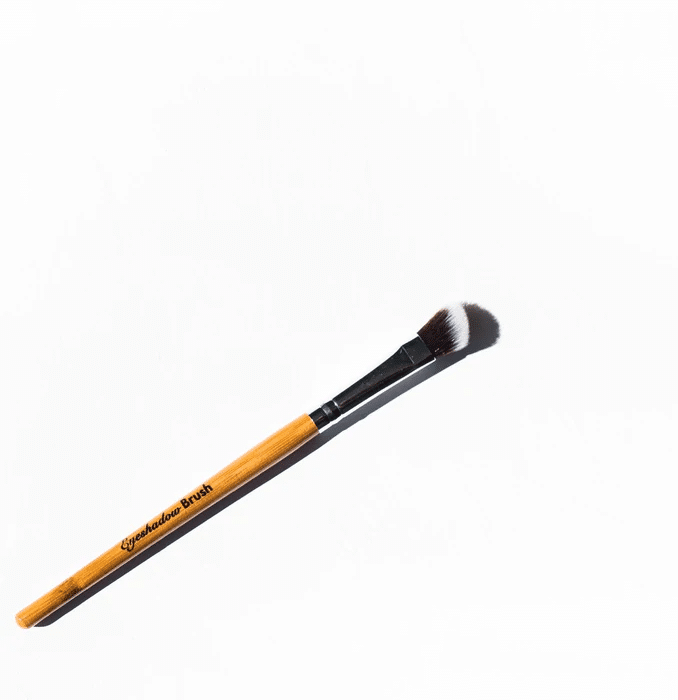 vegan-eyeshadow-brush-632378_800x.webp