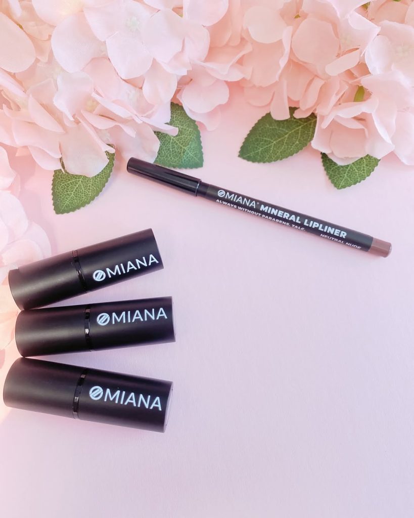Omiana organic Lip Makeup, mica-free, titanium dioxide-free makeup