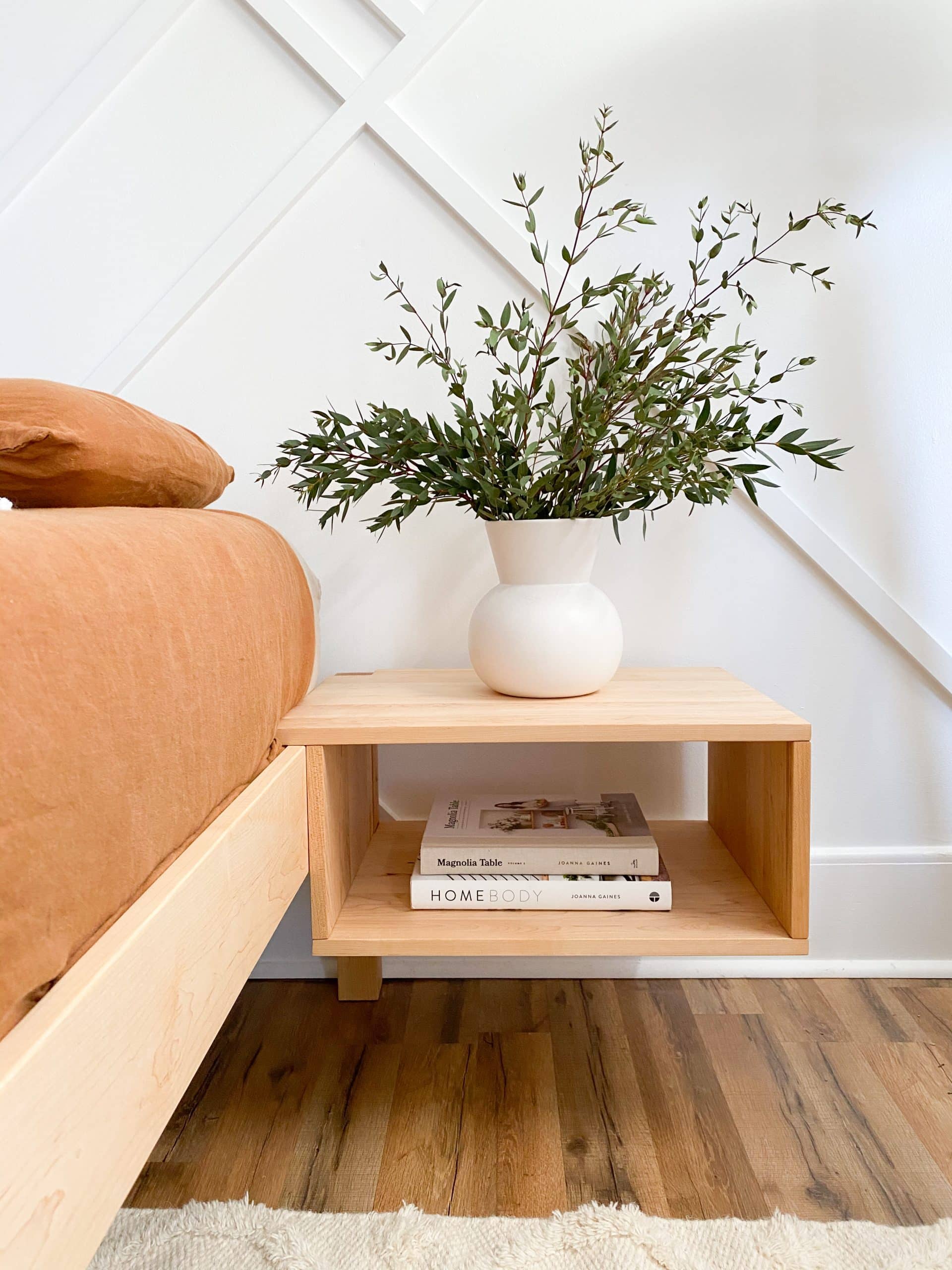 Savvy Rest Organic Floating Bedside Table