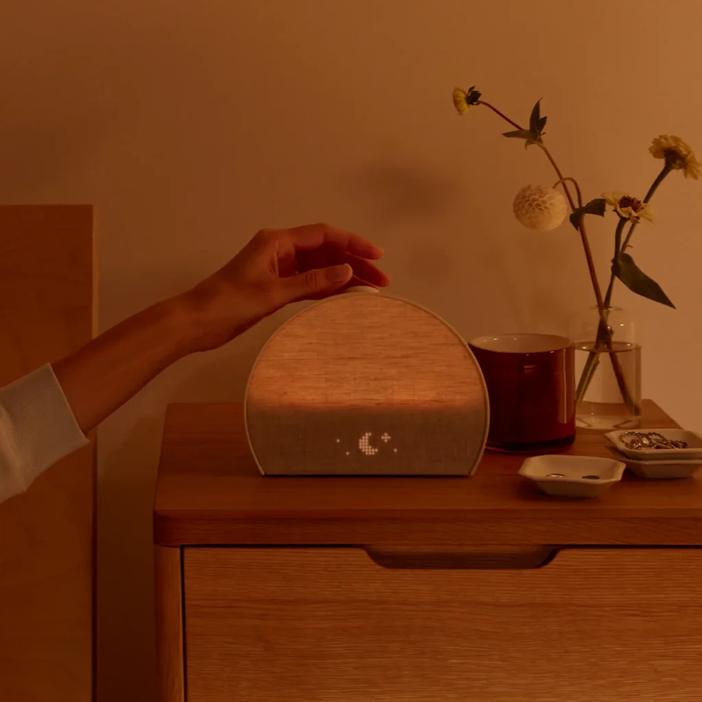 Hatch sleep device