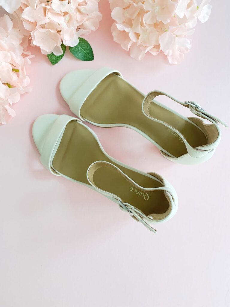 Quince non-toxic sandals review