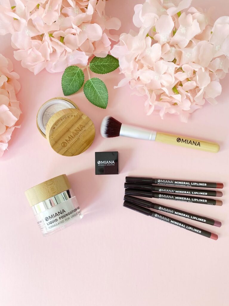 Omiana Organic Makeup review, titanium dioxide-free makeup