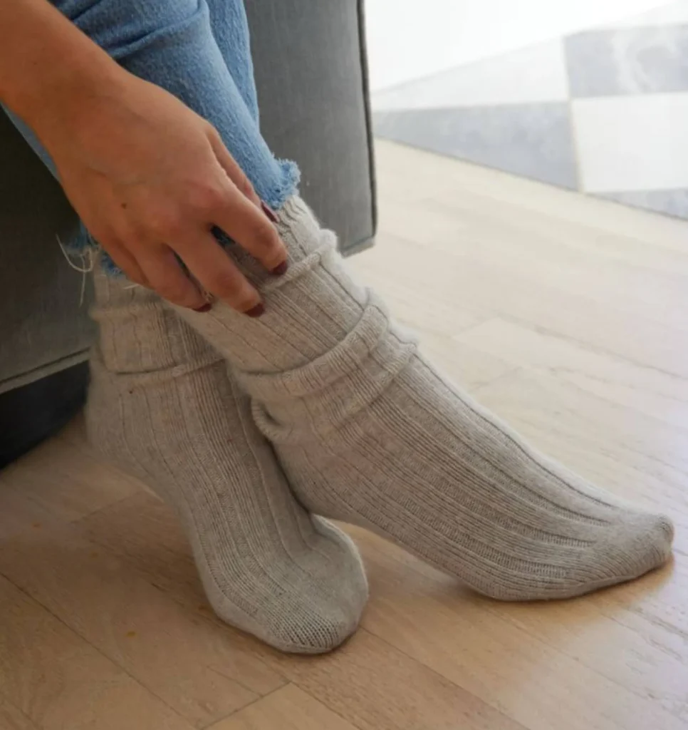 Alashan Sustainable Cashmere Socks review